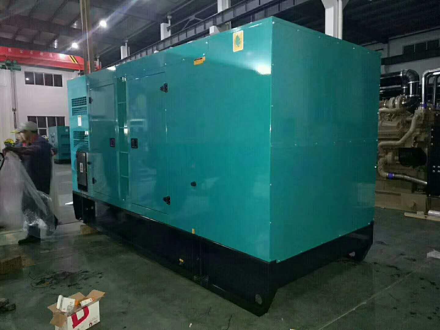 1台300KW上柴股份静音机组发往广州一公司